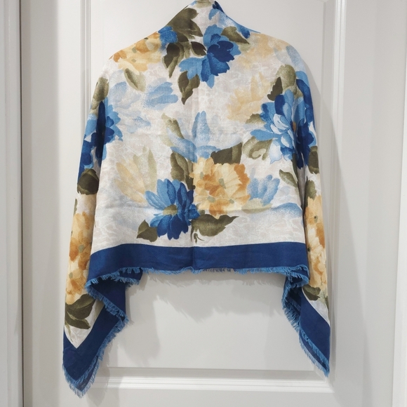 DANIEL LAURENT Floral Blue Yellow Scarf, 100% Viscose, Soft, Frayed Trim, Nwot - Picture 10 of 14